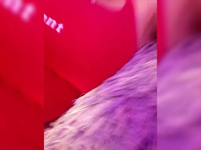 EinnyMure on BongaCams