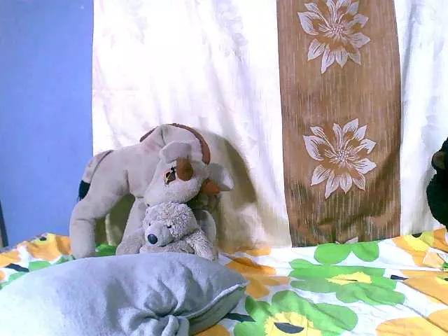 Honoratte on BongaCams