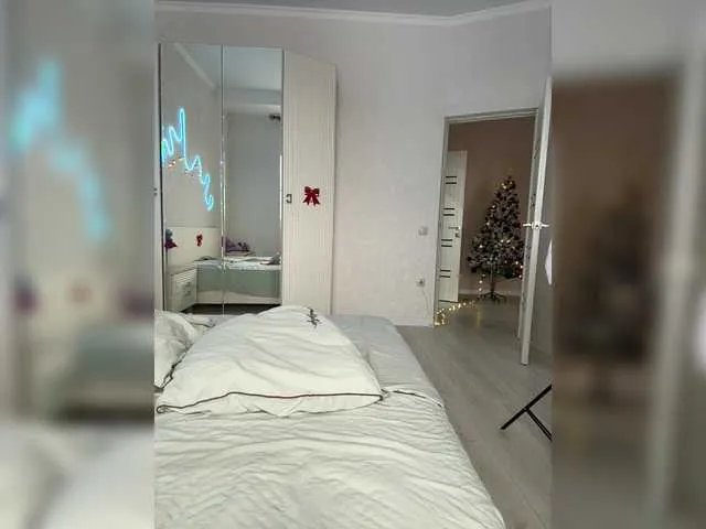 LunaLu13 on BongaCams