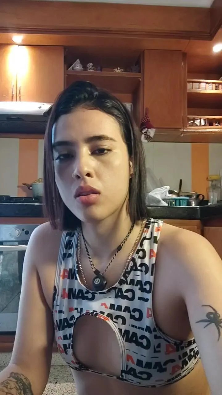 Cataleya_666 on Cam4