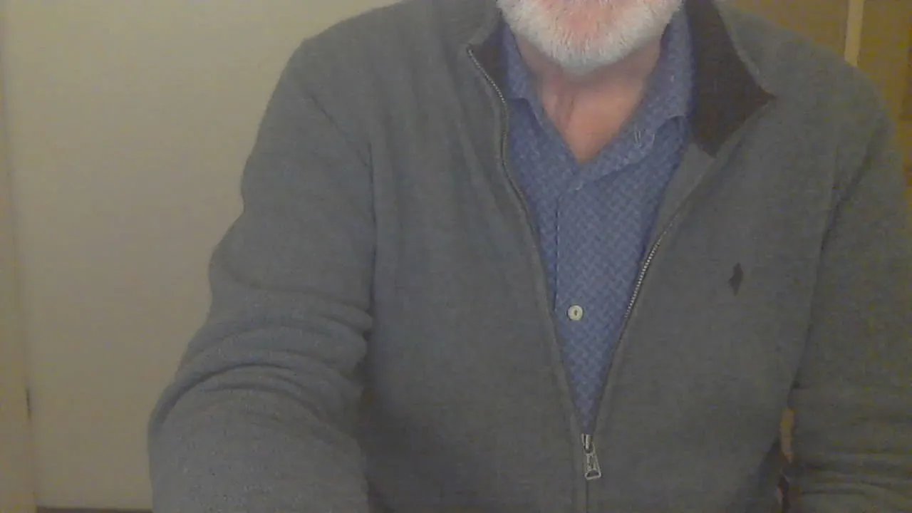 hairybull — Freechat on Cam4