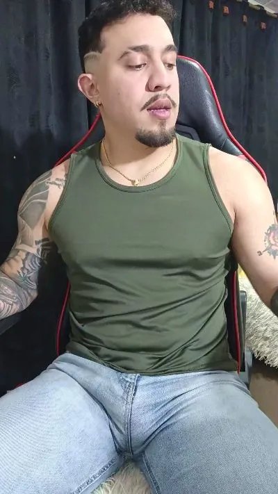 Im_massimo777 —  #pornstar #ass #C2C #milk #cum #amateur #masturbation