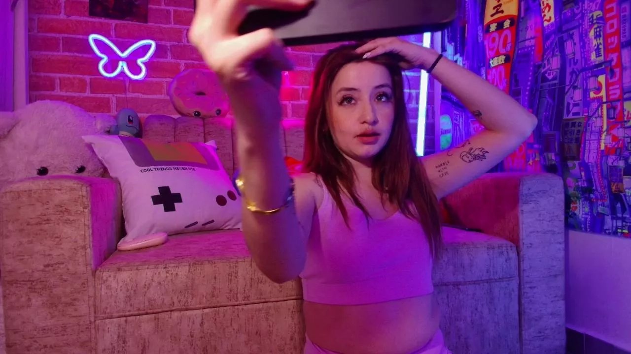 Littlejenn777 on Cam4