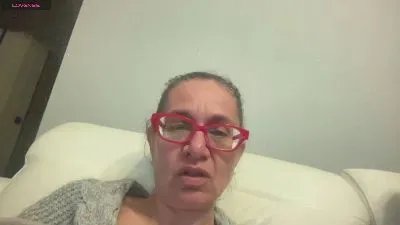 Monia_Axl_hot — Freechat on Cam4
