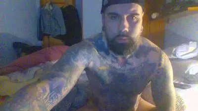 Punisher21cm — Freechat on Cam4