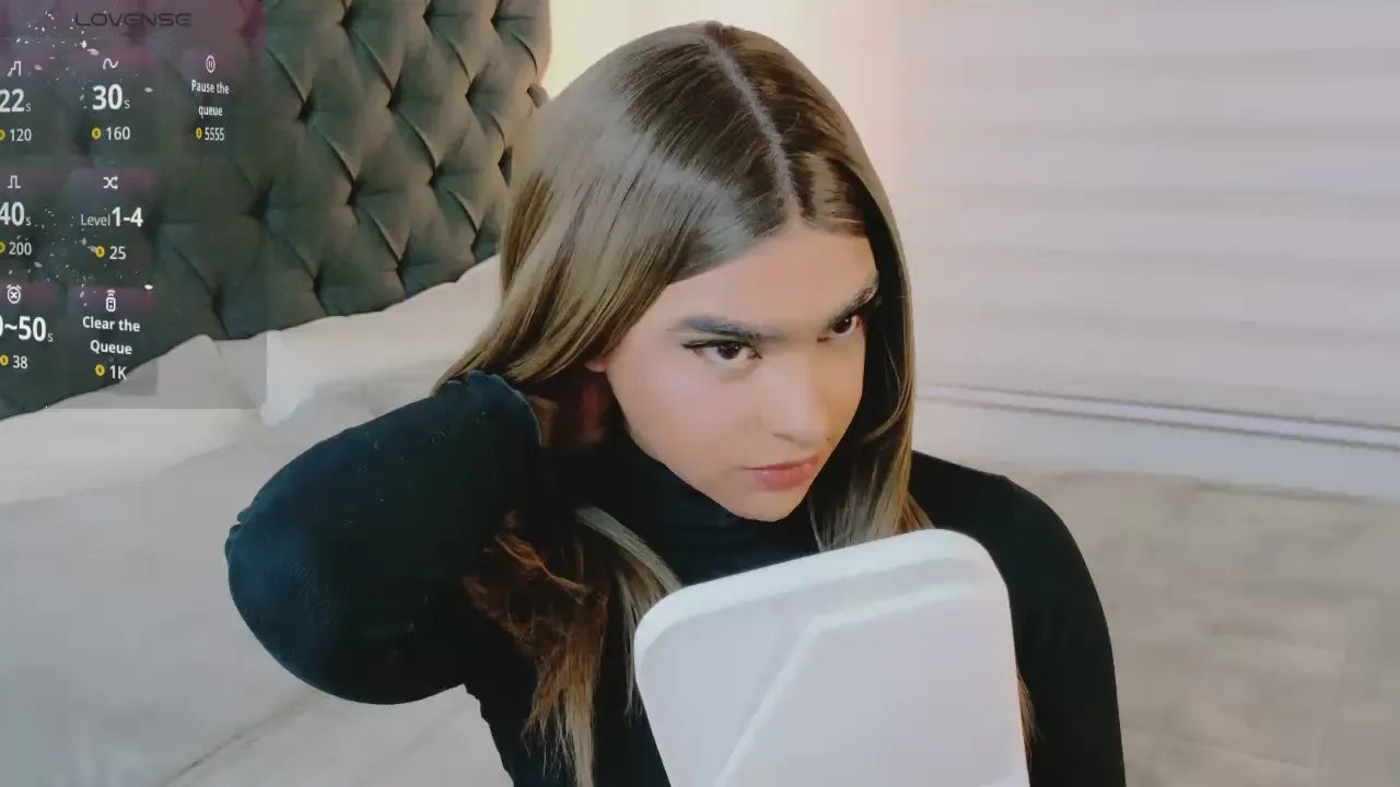 scarlethsweety — Freechat on Cam4