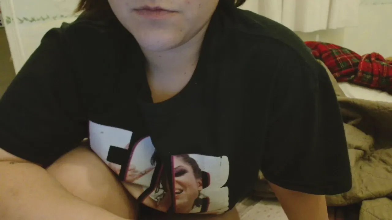 Whitepussysabry on Cam4