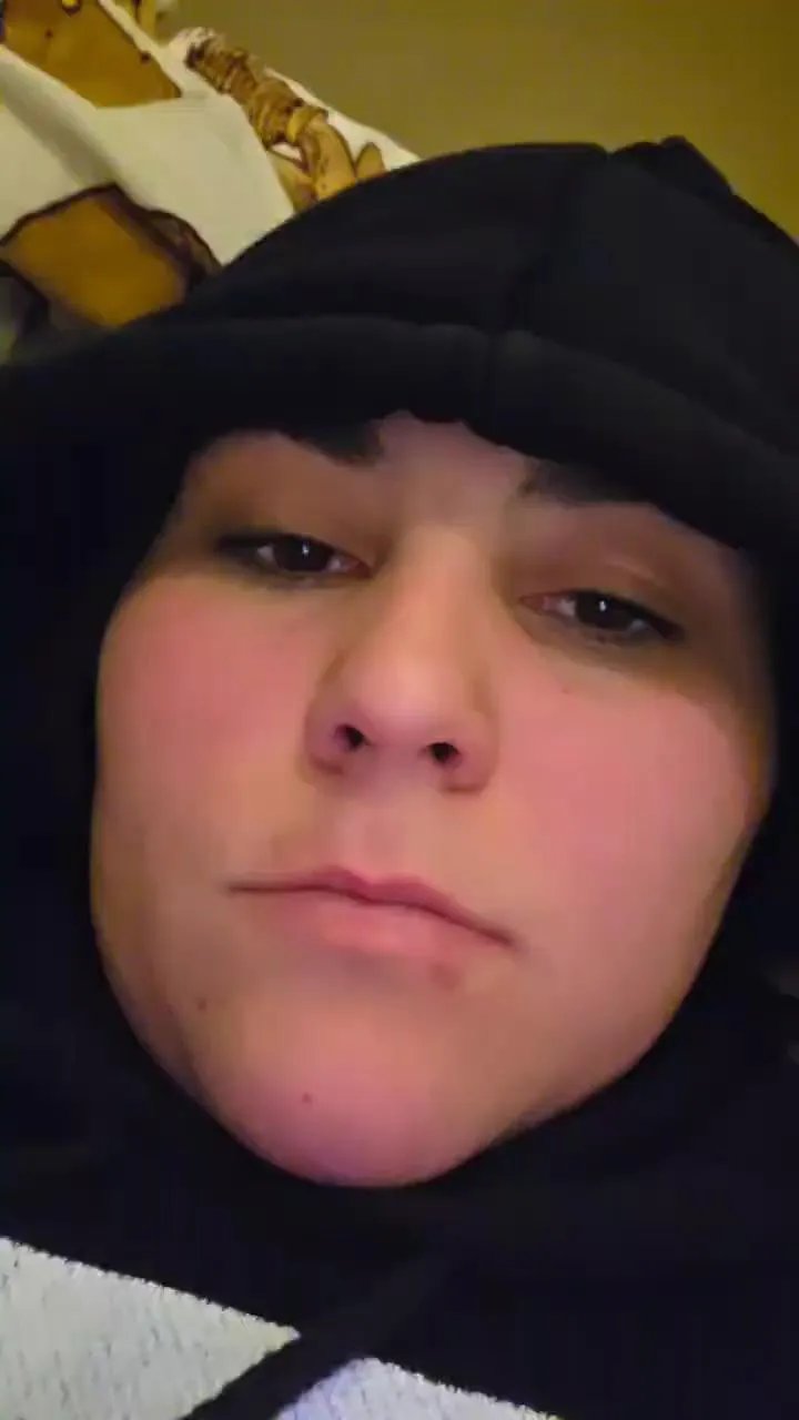 Whitepussysabry on Cam4