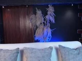 aida-jones on CamSoda 