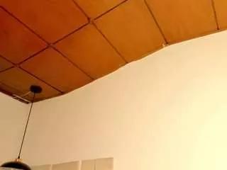 alaia-cute on CamSoda 