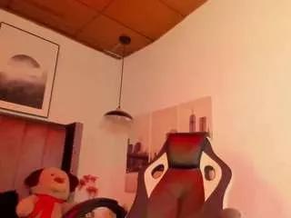 alaia-cute on CamSoda 