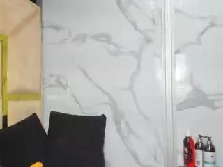 allison69ts on CamSoda
