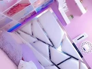 ariia-janee on CamSoda 