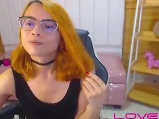 bonnielilly-a on CamSoda 