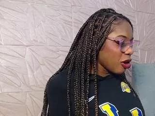 choco-princess18 on CamSoda 