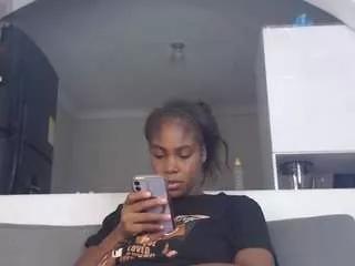 dayanasweet on CamSoda 