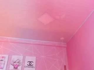 dollyzoe on CamSoda 