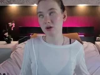 genne-tierney on CamSoda 