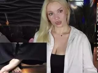 goddessdarsy on CamSoda 