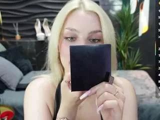 goddessdarsy on CamSoda 