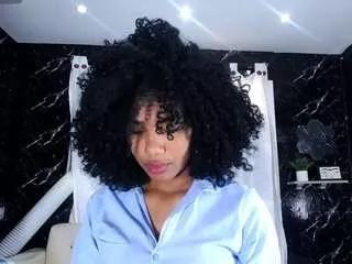 hillary-queen on CamSoda 