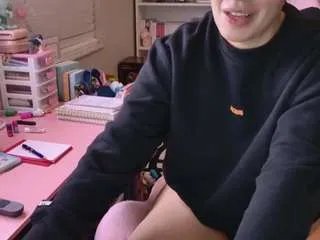 hotpinkcheeto on CamSoda