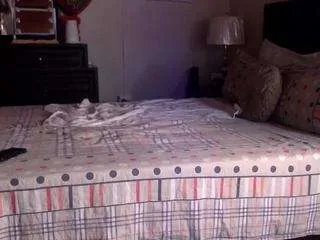 iluvsaffire-bleu on CamSoda