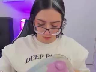 issa-smithhh on CamSoda 