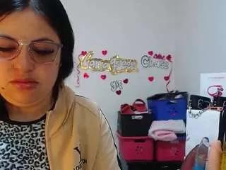 lanaqueen69 on CamSoda 