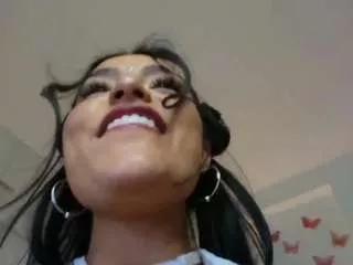 layla-nicols on CamSoda 