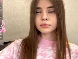 leilafairall on CamSoda 