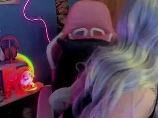 lenna2020 on CamSoda 