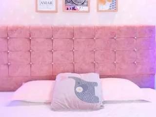 liaa-18 on CamSoda 