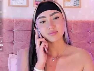 liaa-18 on CamSoda 