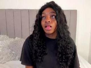 melody-blossom on CamSoda