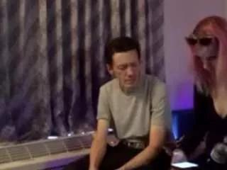 mikeyfuxfoxyray on CamSoda