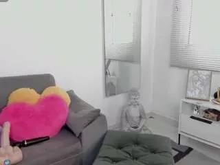 missvaleriewatts on CamSoda 