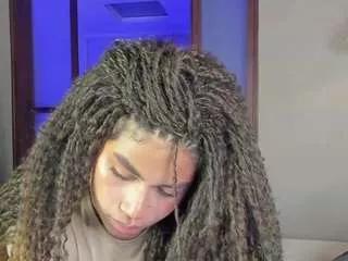 nayahh on CamSoda 