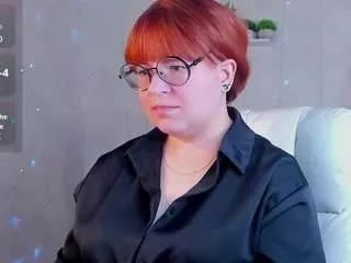 nelly-collins on CamSoda 