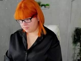 nelly-collins on CamSoda 