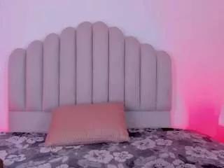 nikki-angel on CamSoda 