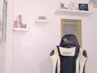 sarahernandez1 on CamSoda 