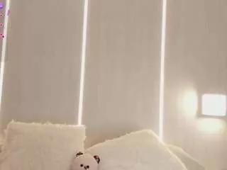 sasha-rivers on CamSoda 