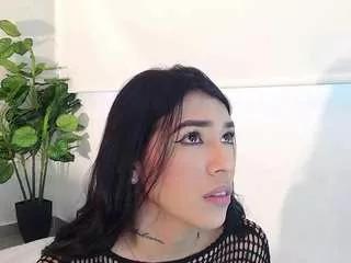 sassy-girl on CamSoda 