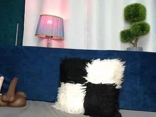 sexy-alma on CamSoda