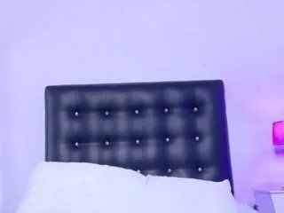 skinny-hottie18 on CamSoda