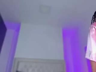 sweet-arii on CamSoda 