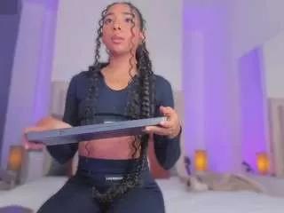 sweet-arii on CamSoda 
