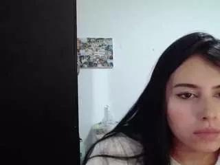 sweethsophie on CamSoda 