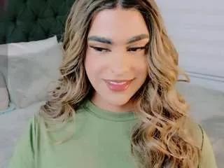 sweettcamila699 on CamSoda 